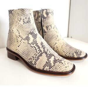Topshop ARROW Leather boa Snake Boot above the ankle